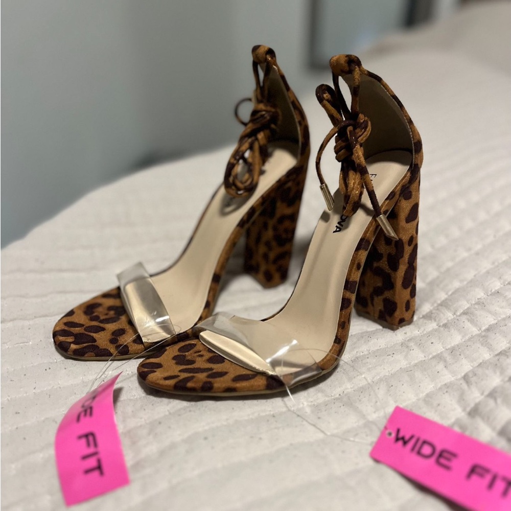 Fashion nova heels
